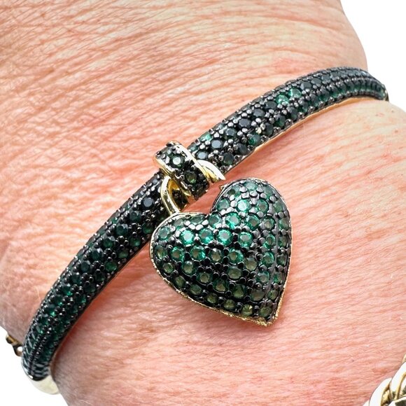 Womens Green Zircon Heart Bracelet Gold Plated Charm Hinged Bangle 7 Inch - Picture 3 of 7